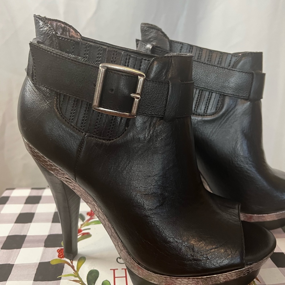 Steve Madden Platform Bootie